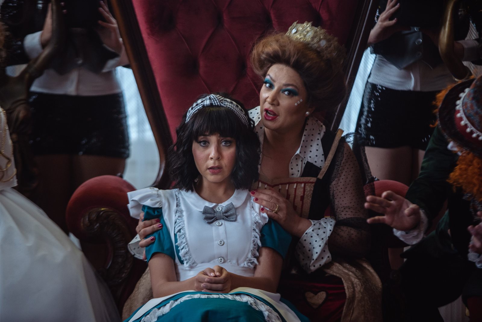 (5) Shahid- مجنونة بيك- مريم الخشت وانتصار