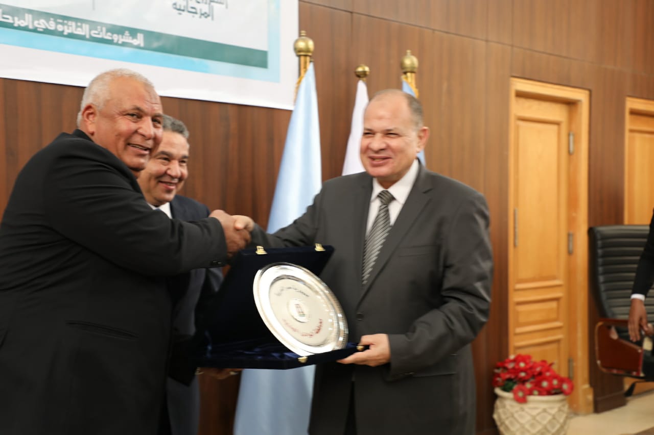 53d8e4ed-cbc8-4384-8ff6-c4ee3ca95d21