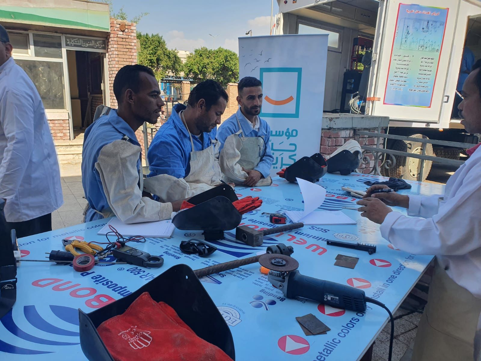 3a35b4f5-c32f-46b9-9094-42a43f8d9890