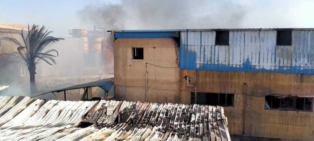  حريق هائل بمصنع أحذية في الإسكندرية