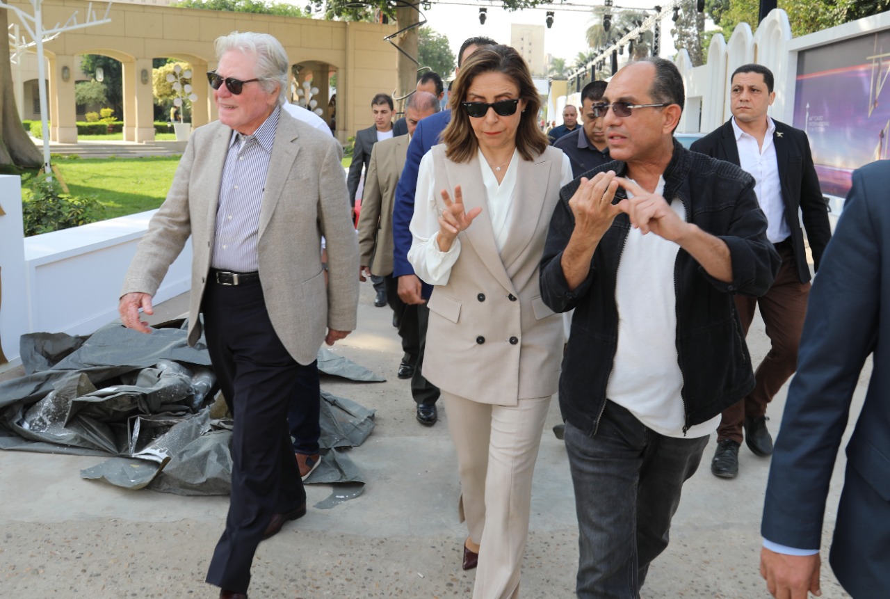 d0ab0e8d-7b88-43b5-ac22-3e4c0fea6b3c