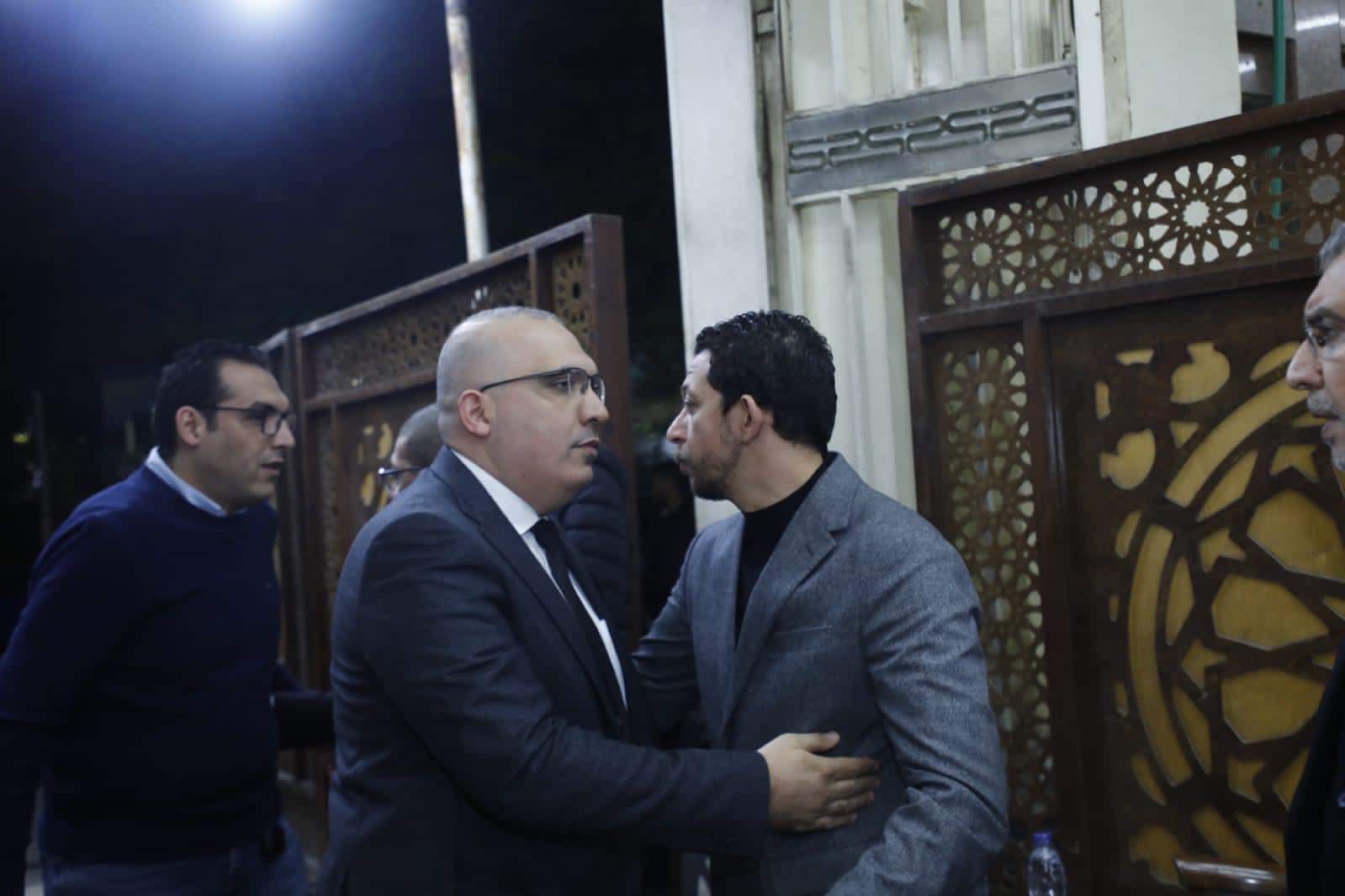 received_686731843020737