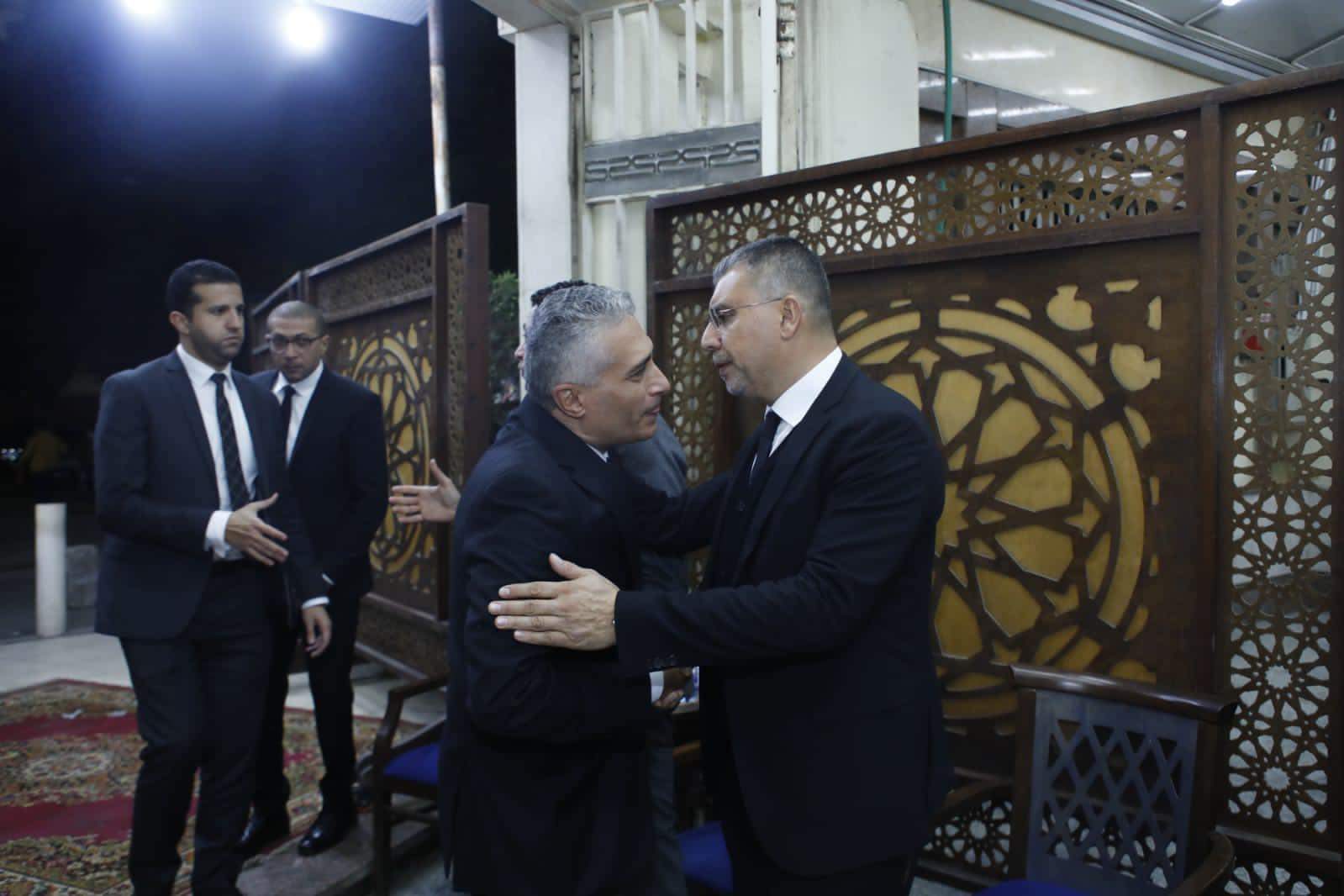 received_1196021344344717