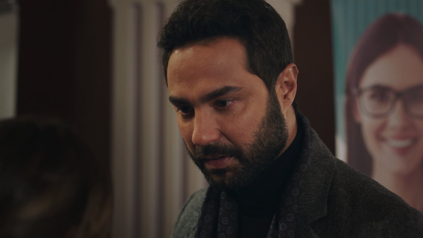 (2) Shahid- أزمة منتصف العمر- كريم فهمي