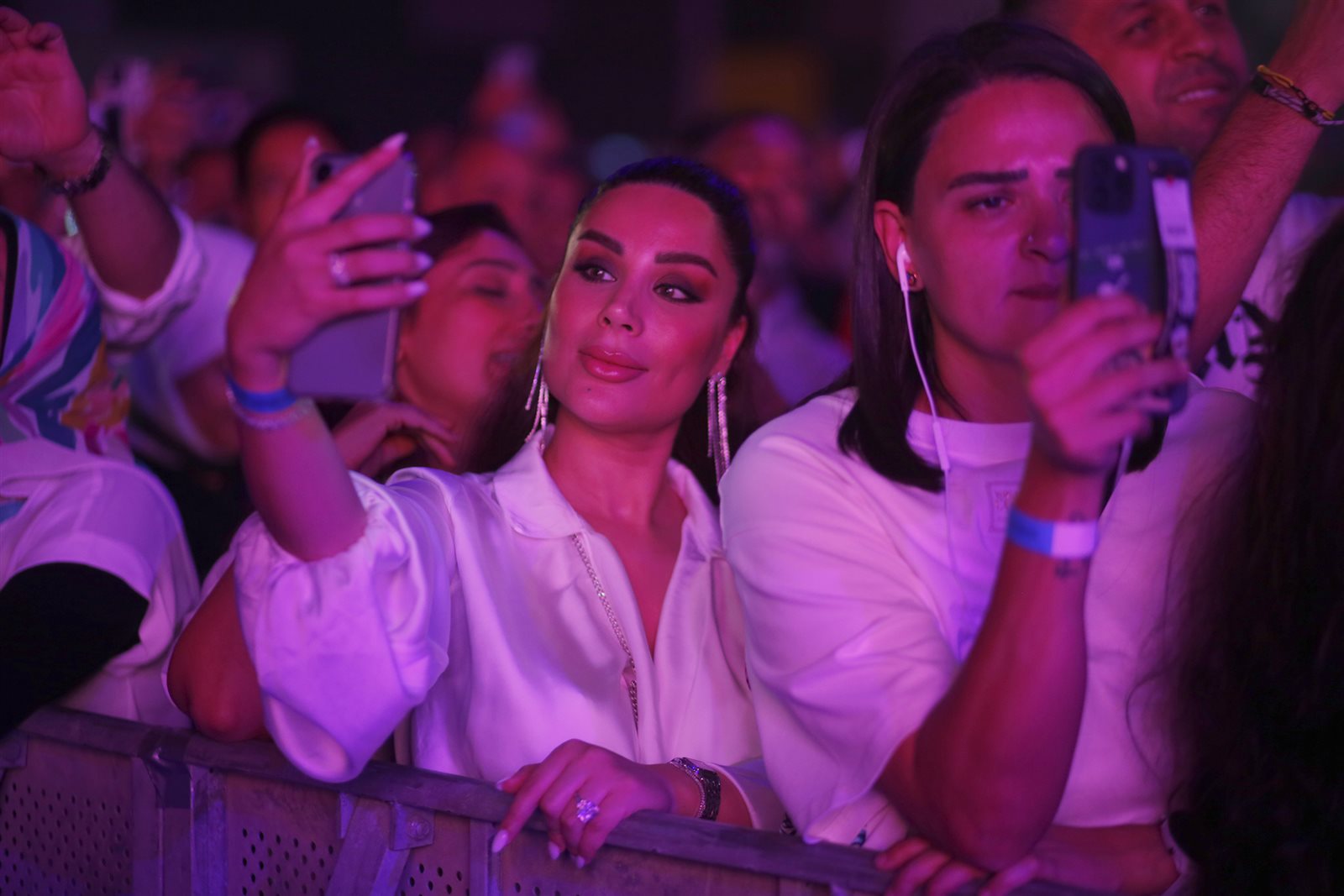 من جمهور منير بدبي