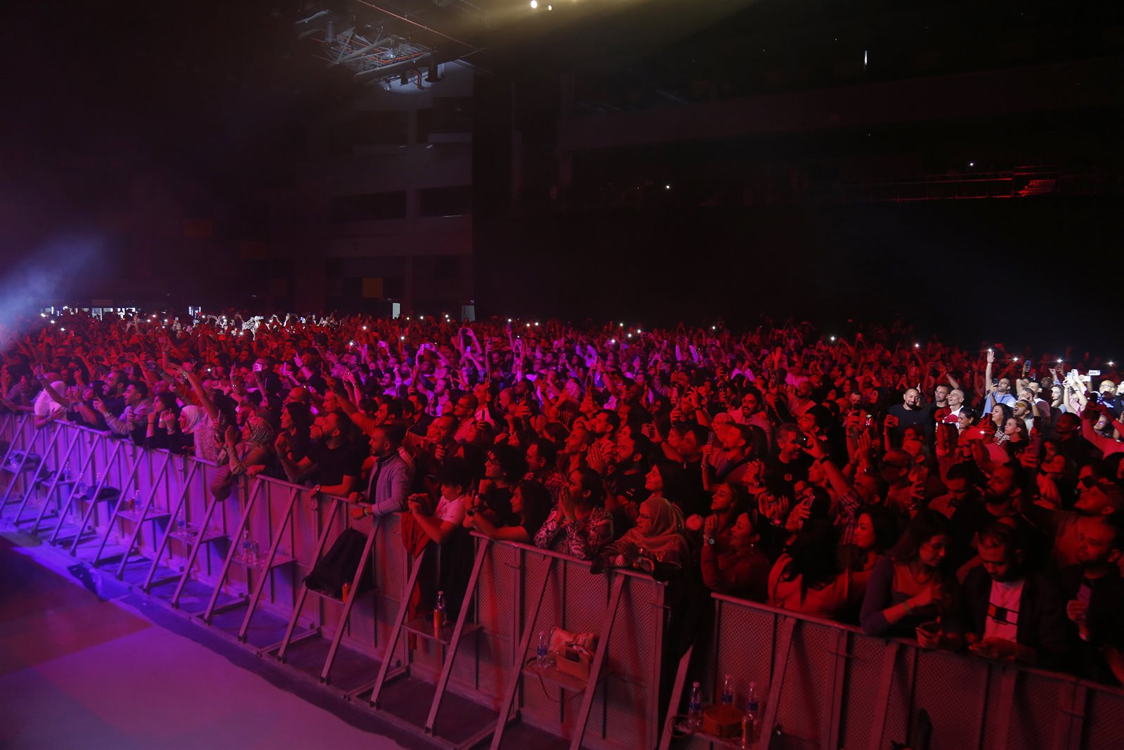 جمهور الكينج بحفل دبي