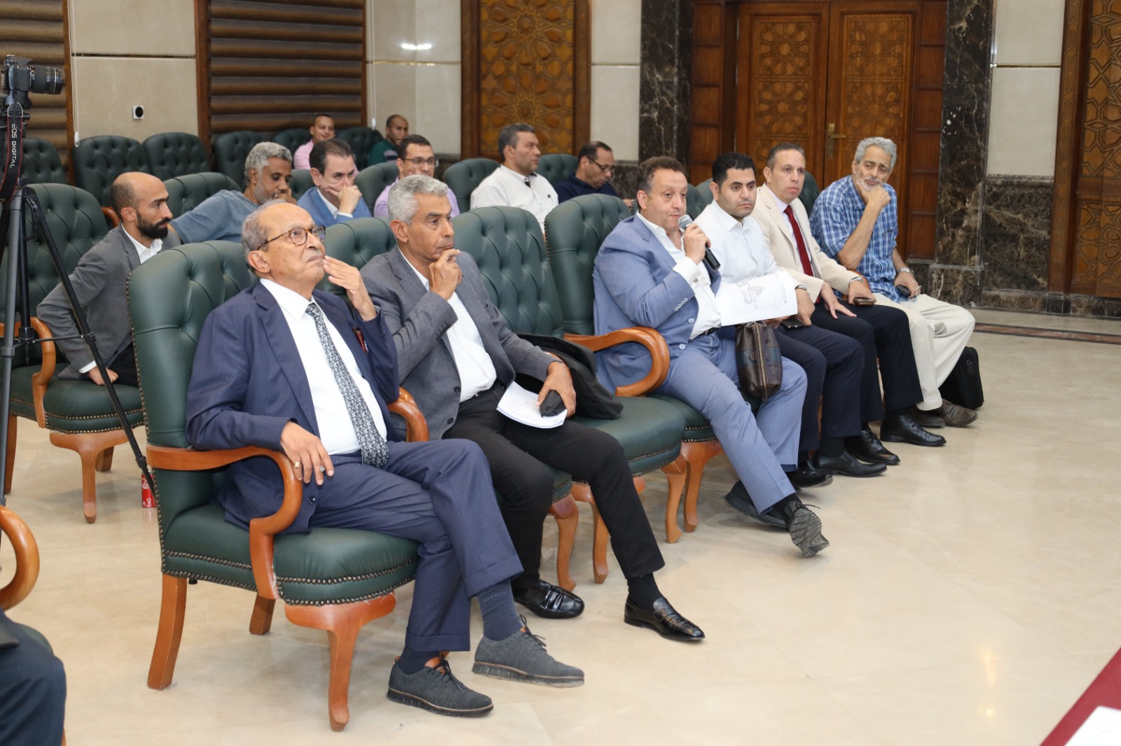 db282f95-de75-4d60-bad1-c3734c941b58