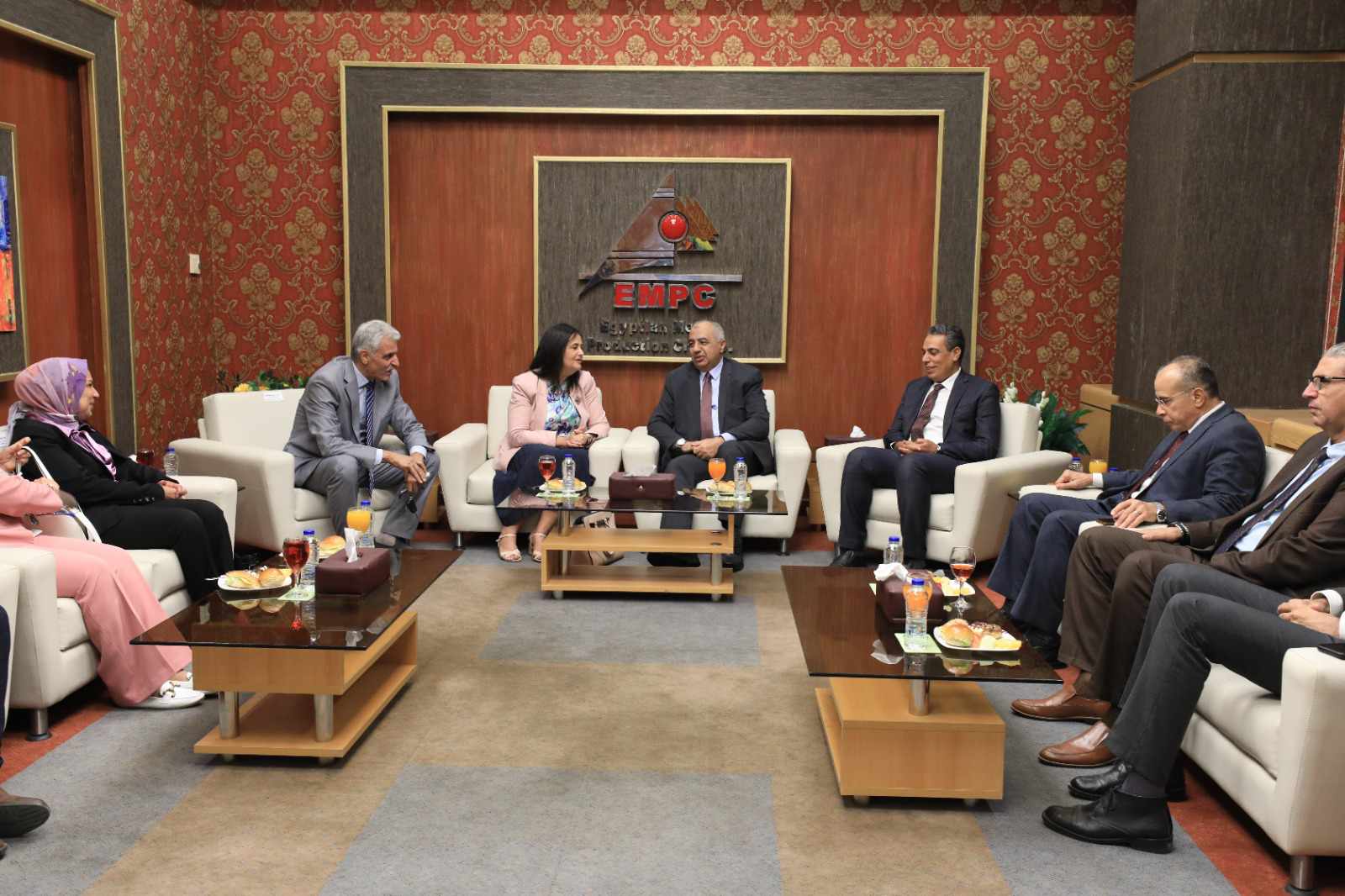 received_825401126261751