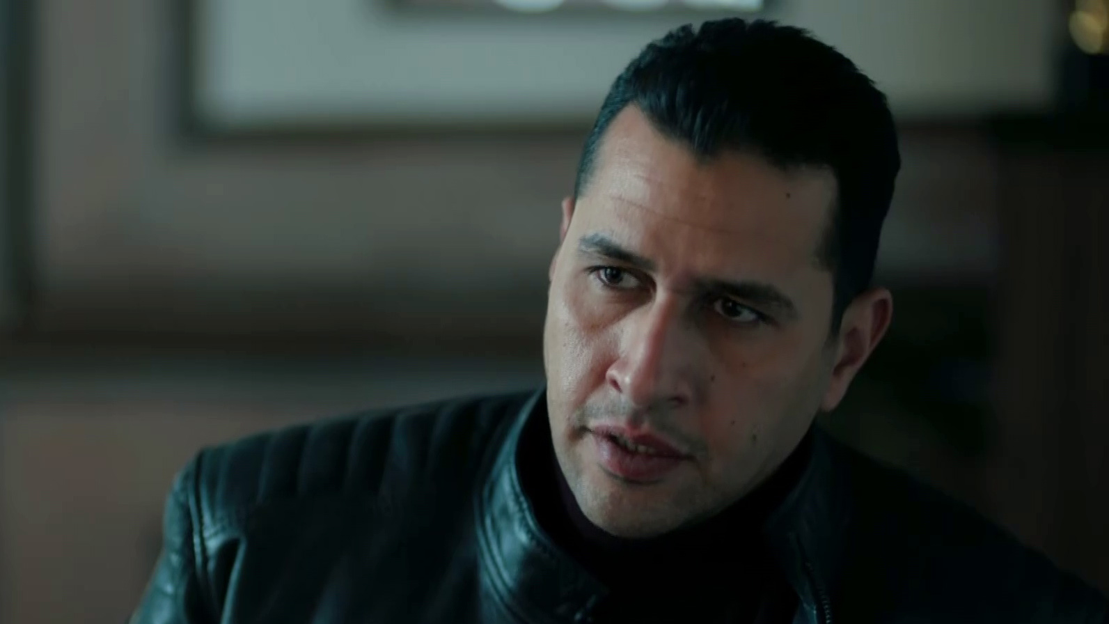 (8) MBC1 and MBC Iraq and SHAHID- بين السطور- علي الطيب