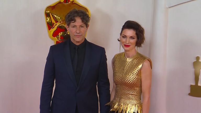 196-023623-celebrity-looks-oscars-2024-red-carpet-22