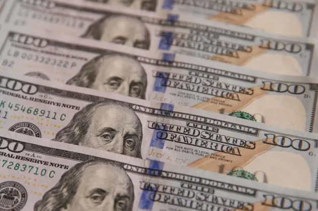 بعد سلسلة تراجعات.. تحركات سعر الدولار أمام الجنيه في ختام تعاملات الأحد