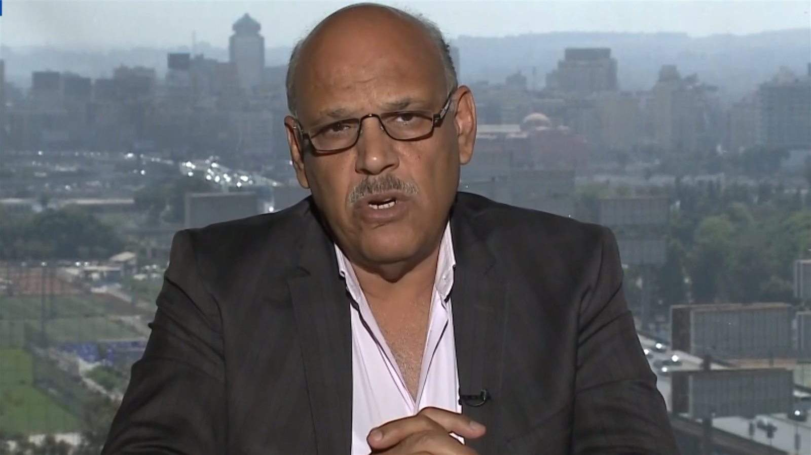 حوار حسن الصادي: السعر الحالي للدولار مصطنع والجنيه سيتعرض لمزيد من الضغوط