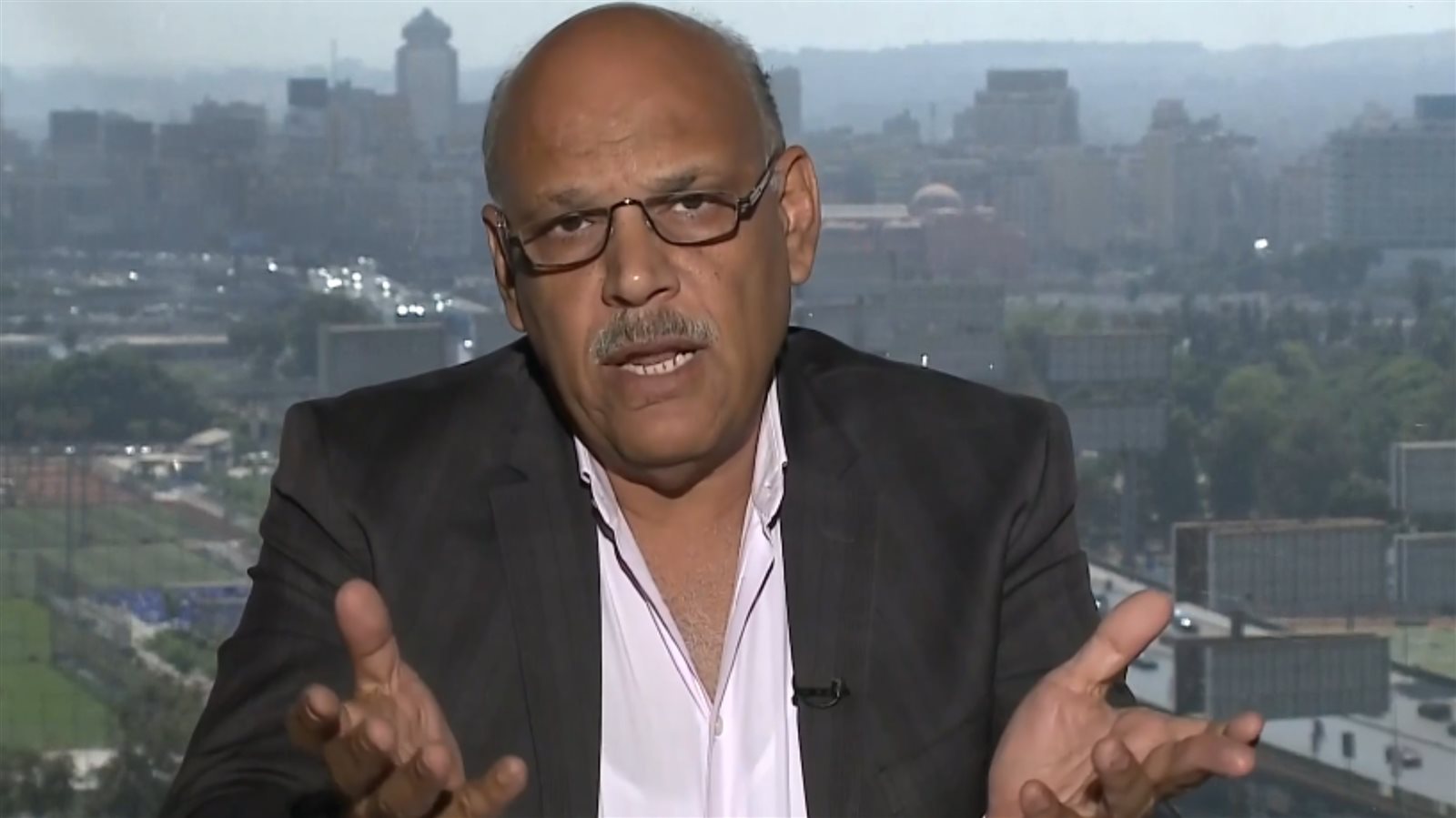 حوار حسن الصادي: السعر الحالي للدولار مصطنع والجنيه سيتعرض لمزيد من الضغوط