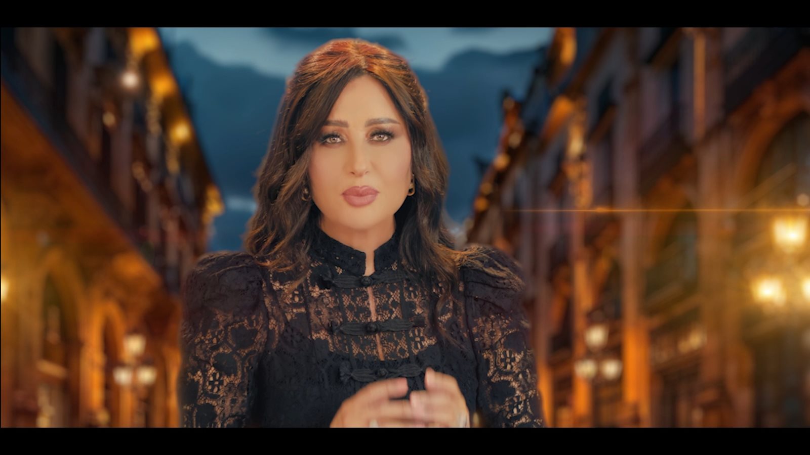 لطيفة: أستمد قوتي من أمي... واختارت معي أغاني ألبوم مفيش ممنوع قبل رحيلها (حوار)