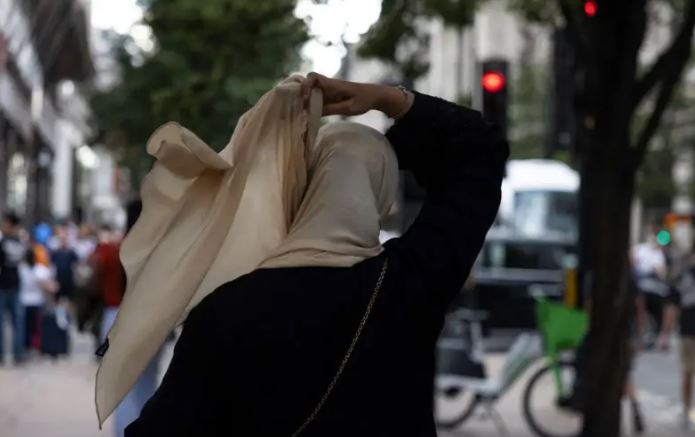 لماذا اتجه اليمين المتطرف في بريطانيا إلى الشوارع؟