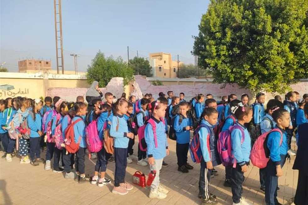 القصة الكاملة لـ موظف تحرش بالطالبات في مدرسة بالجيزة في الحمامات