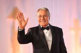 عملية جراحية خطيرة أجرها الفنان مصطفى فهمي.. هل كانت سبب في وفاته؟