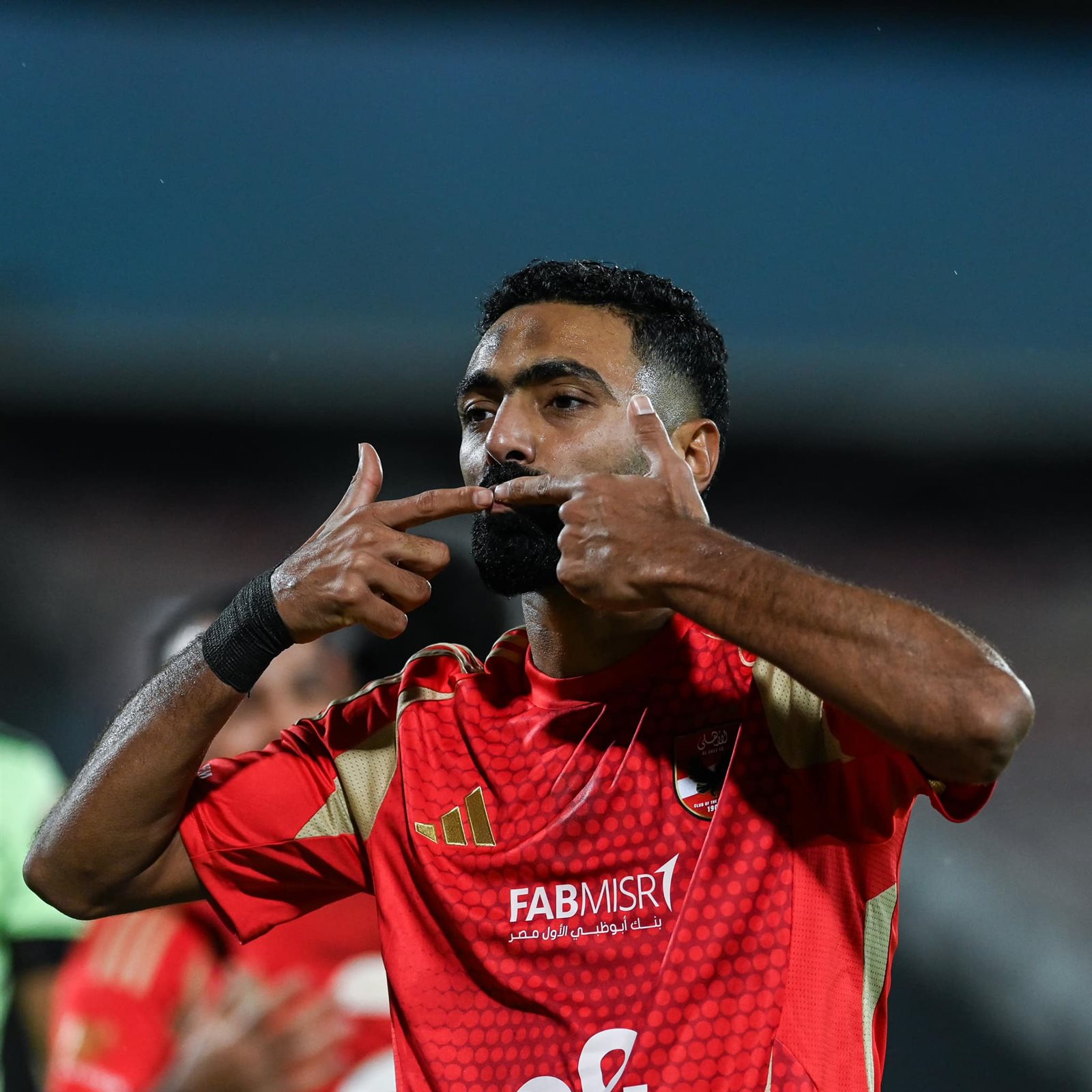 عاجل الأهلي يقسو على سيراميكا بخماسية في انطلاقة الدوري المصري (صور) عاجل الأهلي يقسو على سيراميكا بخماسية في انطلاقة الدوري المصري (صور)