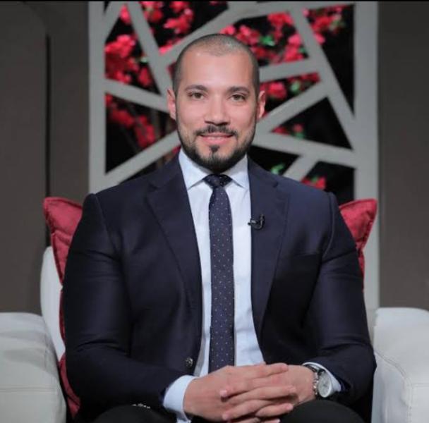 إغلاق حسابات عبد الله رشدي على فيسبوك يثير الجدل.. ما الأسباب؟