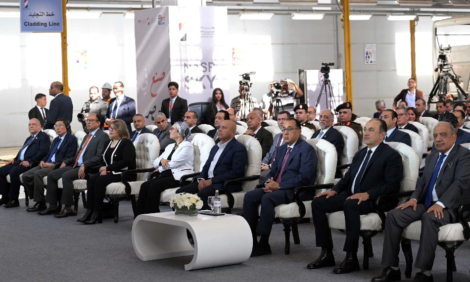 تفاصيل جولة مدبولي داخل مصنع الأتوبيسات التابع لشركة النصر للسيارات