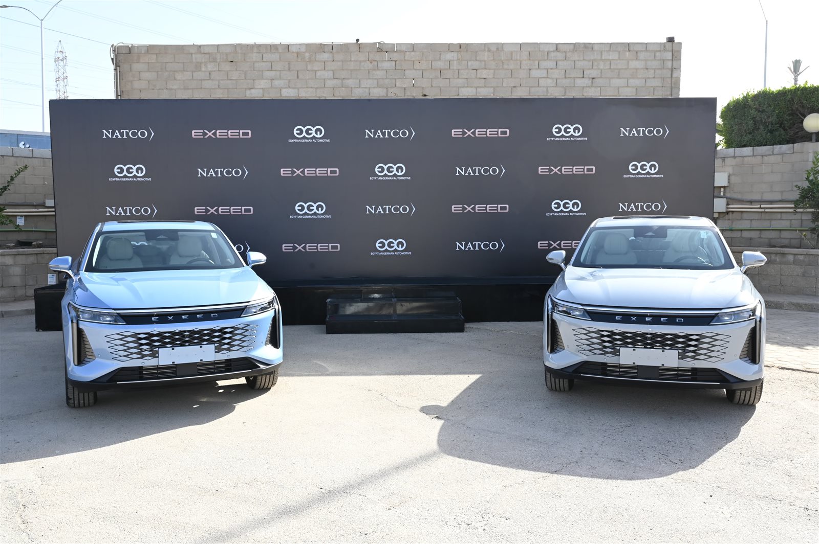 إطلاق سيارة 