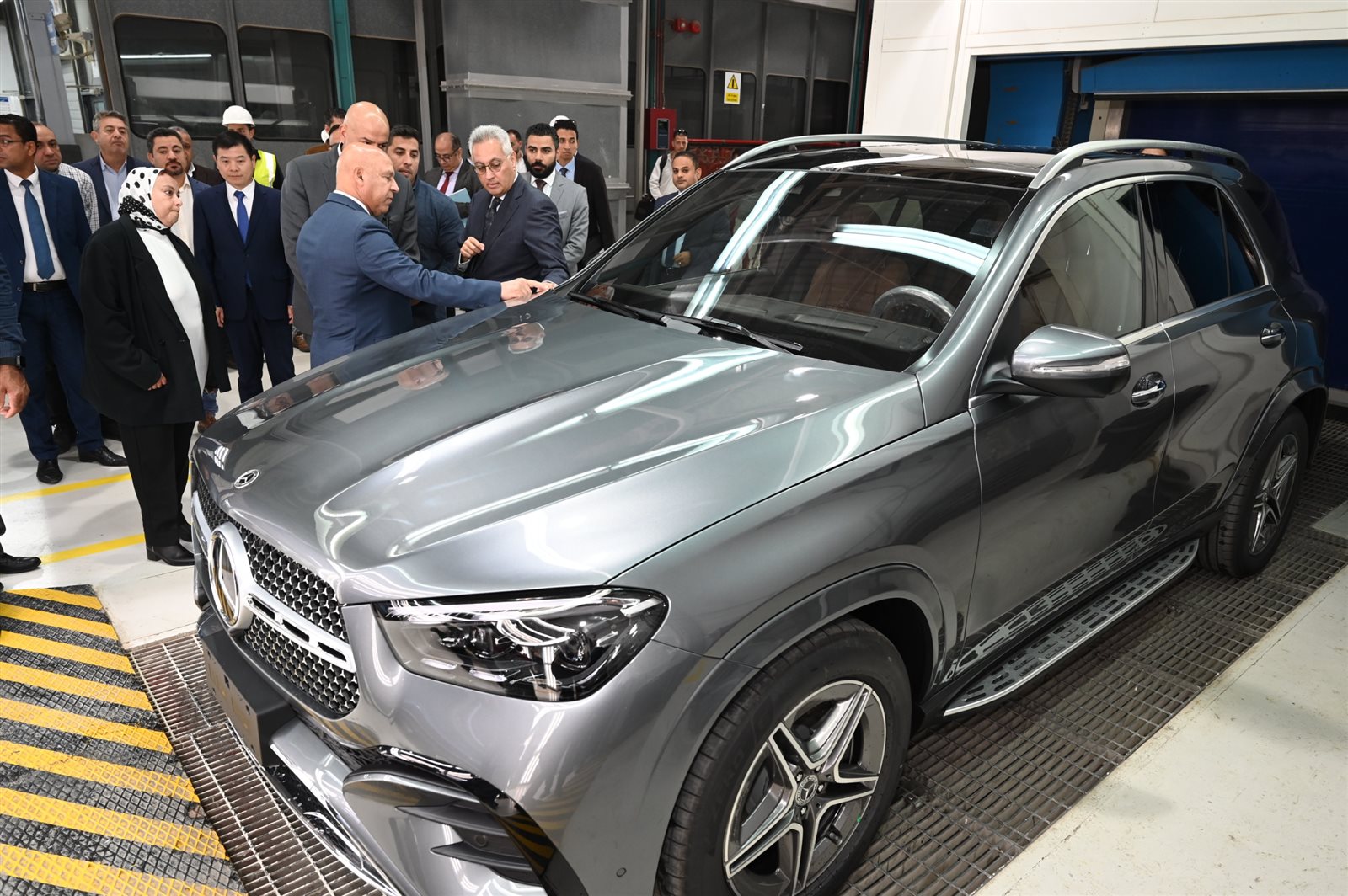 إطلاق سيارة 