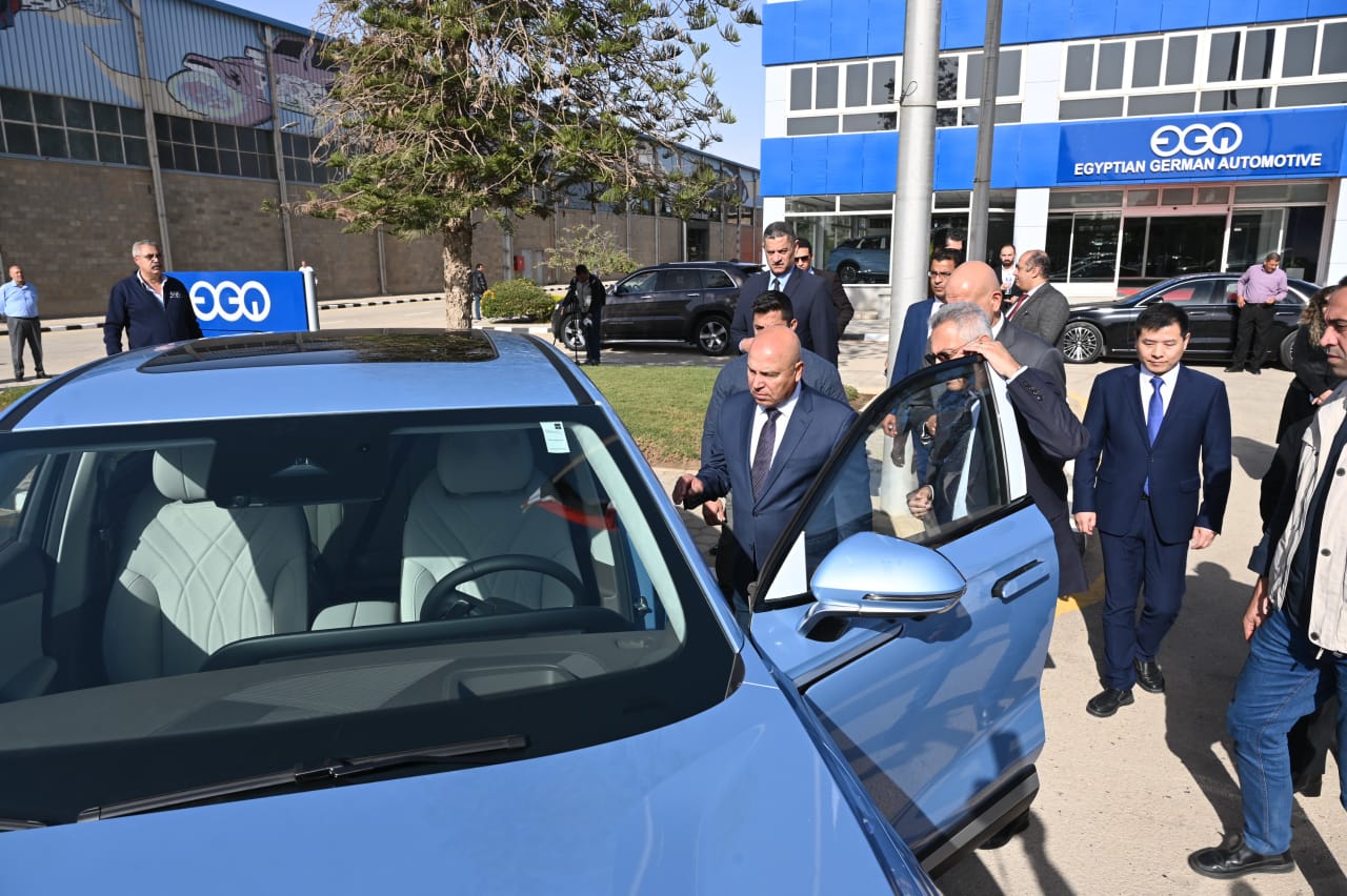 إطلاق سيارة 