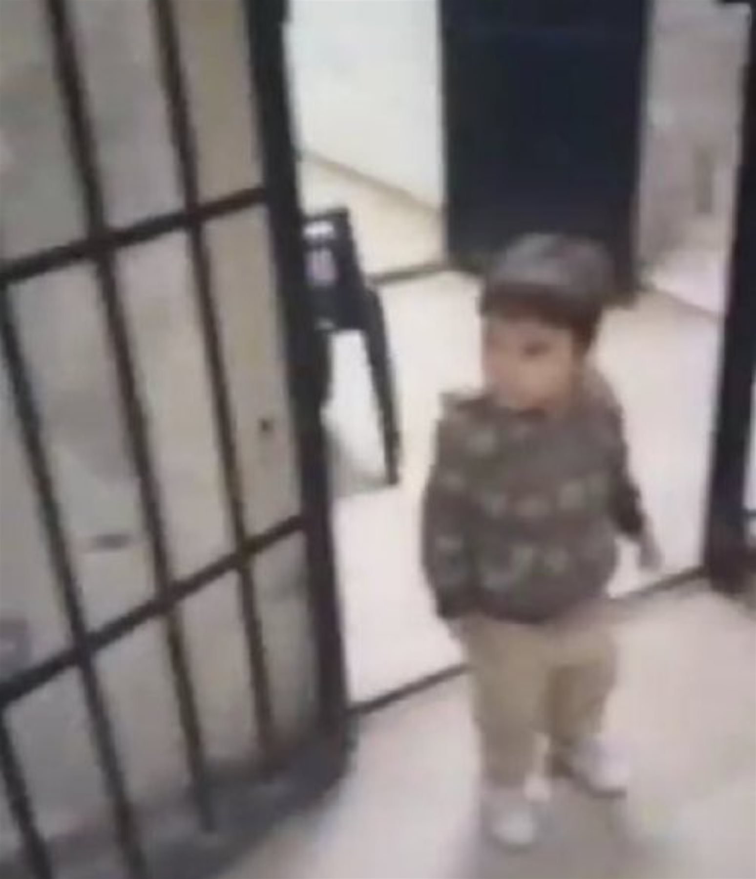 عاجل سجن صيدنايا.. مشاهد صادمة من داخل المسلخ البشري السوري