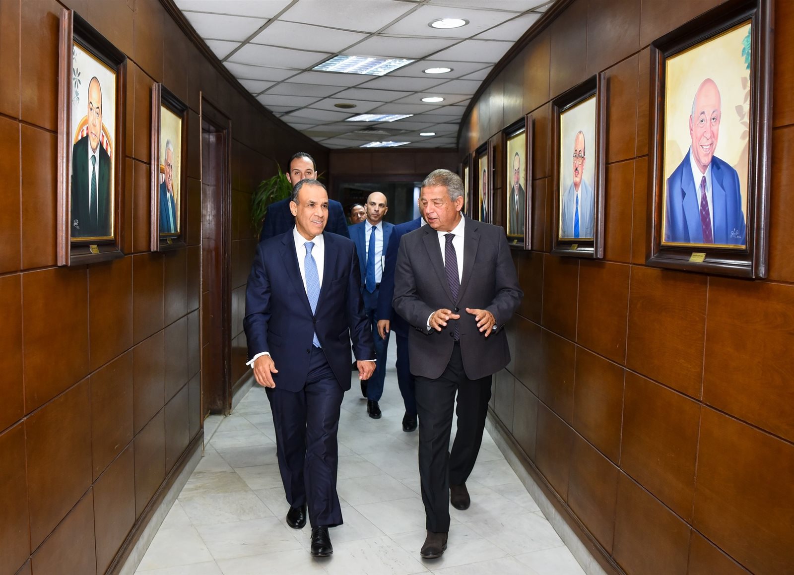 عبد العاطي يؤكد الدور الهام للمؤسسات الإعلامية في توعية المجتمع بالتحديات الخارجية