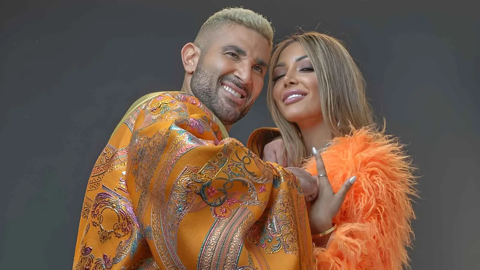 أحمد سعد يهدي زوجته علياء بسيوني سيارة فارهة بمناسبة عودتهما لبعضهما