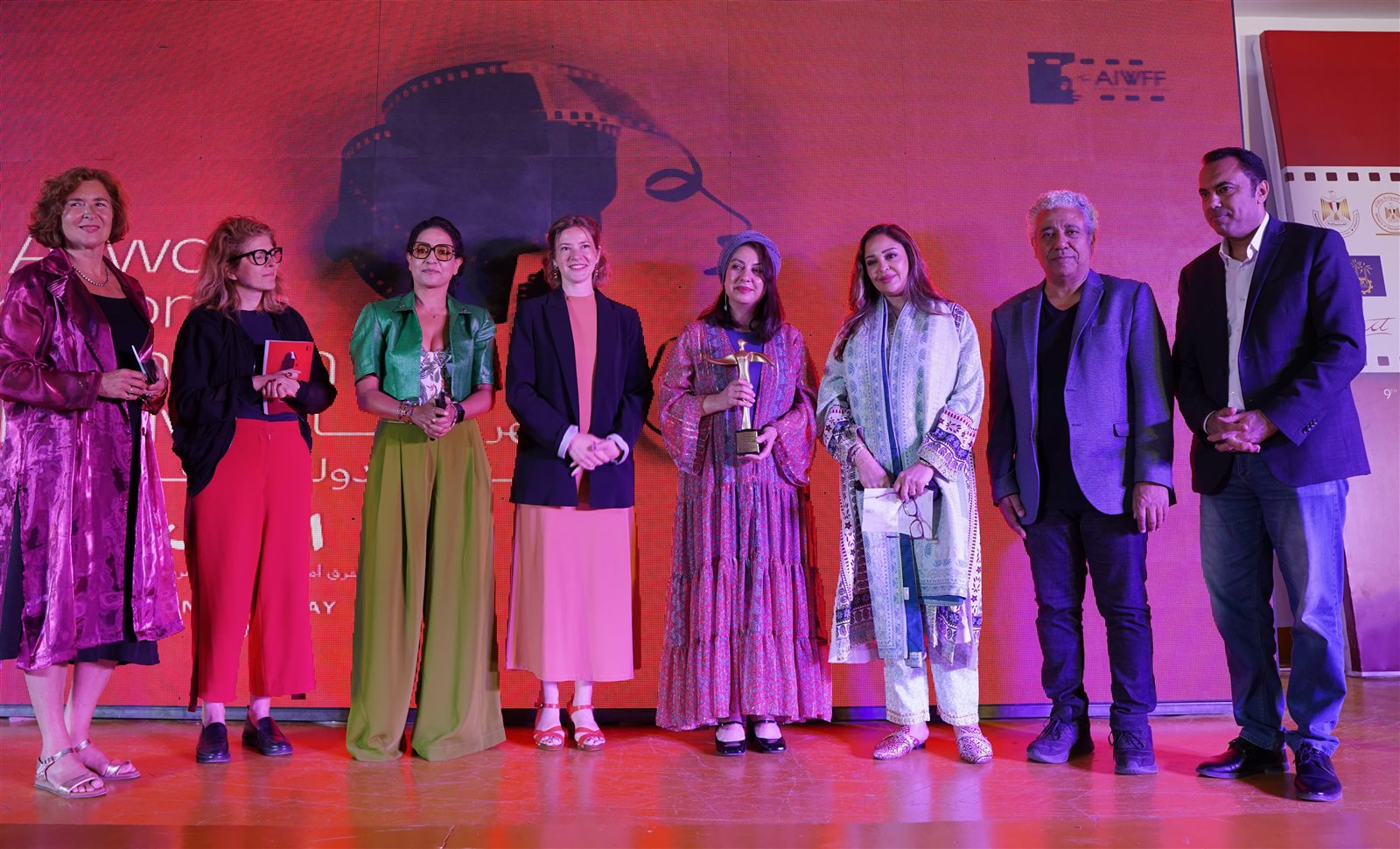 cd82c390-5273-48c6-be10-671b4dd3326d