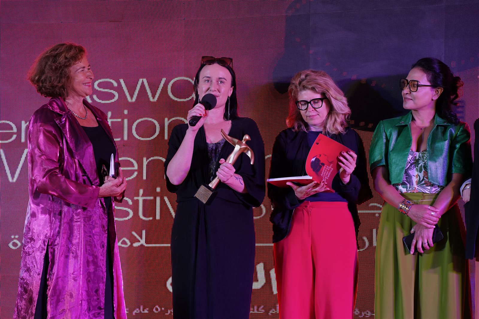 8578f0ff-7485-47fc-8e9d-1d33a904333d