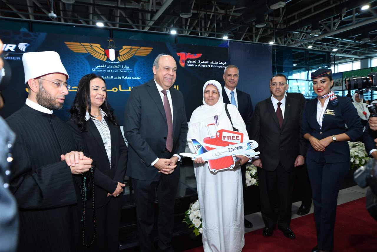 كلمة مؤثرة للأزهري في وداع أول أفواج الحجاج: التزموا بالدعاء لمصر وفلسطين