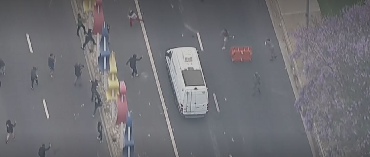 نشر 2000 من قوات الحرس الوطني.. ماذا يحدث في لوس أنجلوس؟