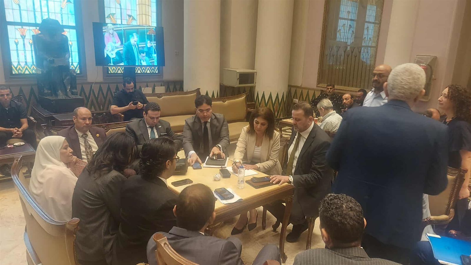 أسماء نواب المعارضة ومستقلين المنسحبين من جلسة مناقشة قانون الإيجار القديم