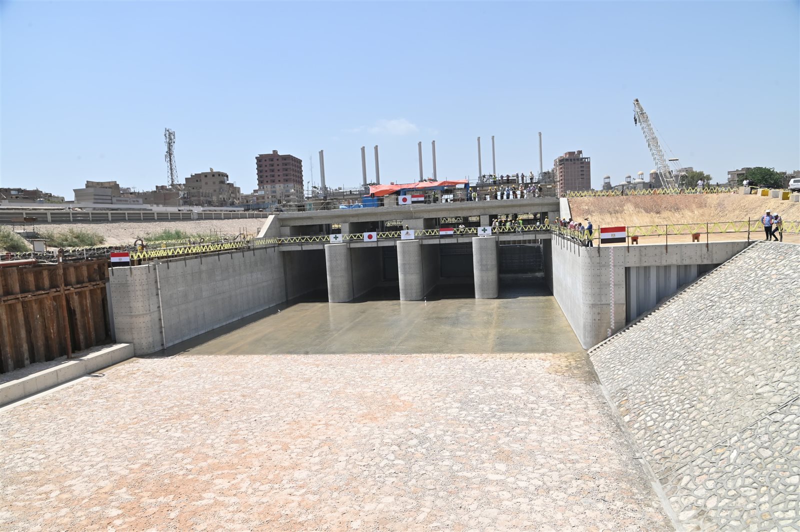 وزير الري: إنجاز 87 من مشروع إنشاء قناطر ديروط الجديدة وإزالة السد المؤقت