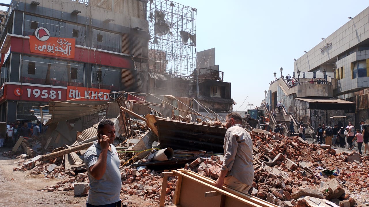 إزالة الأكشاك المخالفة.. محافظ القليوبية يوجه بخطة شاملة لتأمين ميدان المؤسسة