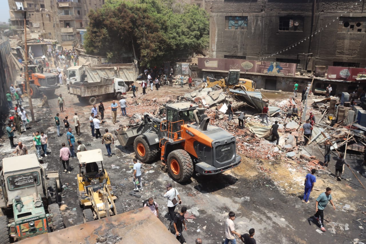 إزالة الأكشاك المخالفة.. محافظ القليوبية يوجه بخطة شاملة لتأمين ميدان المؤسسة