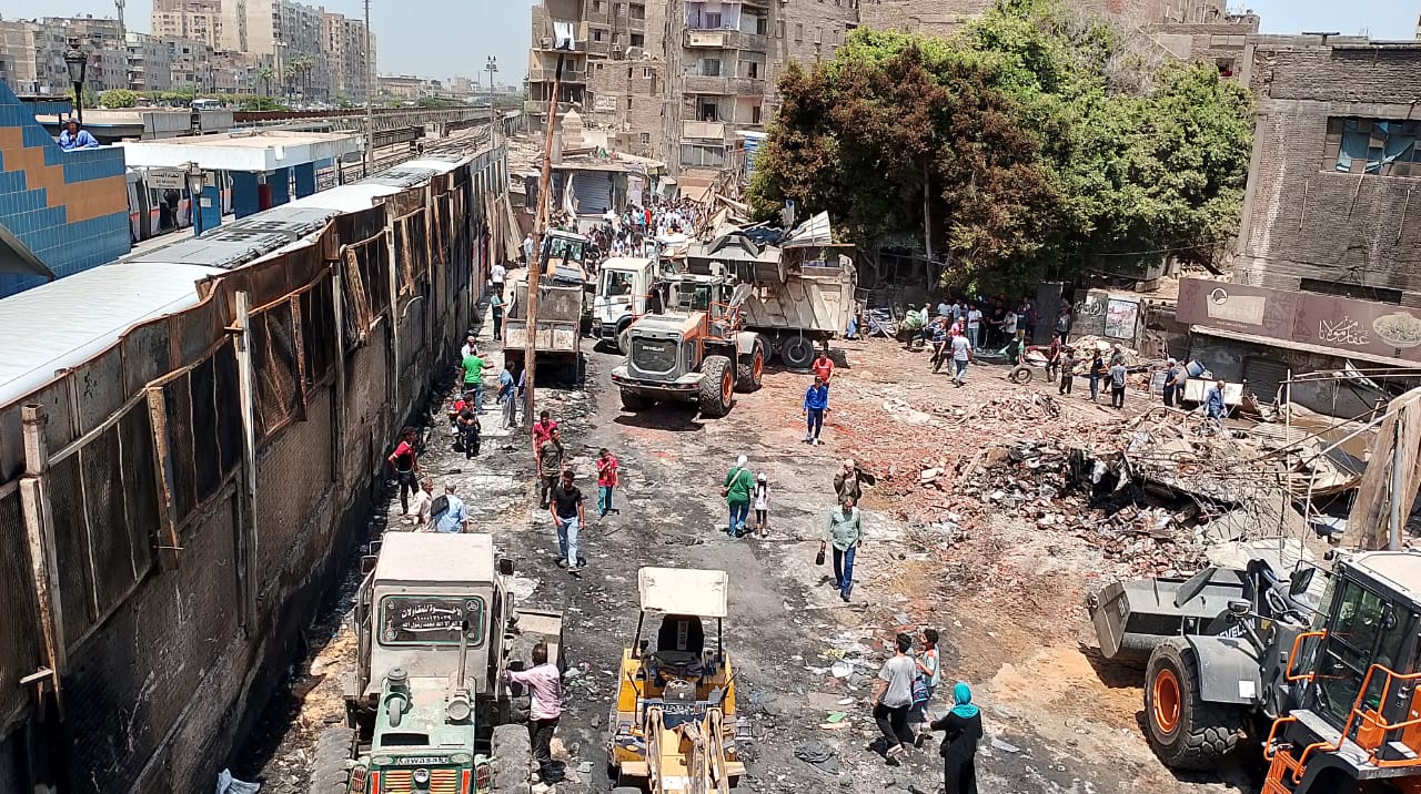 إزالة الأكشاك المخالفة.. محافظ القليوبية يوجه بخطة شاملة لتأمين ميدان المؤسسة