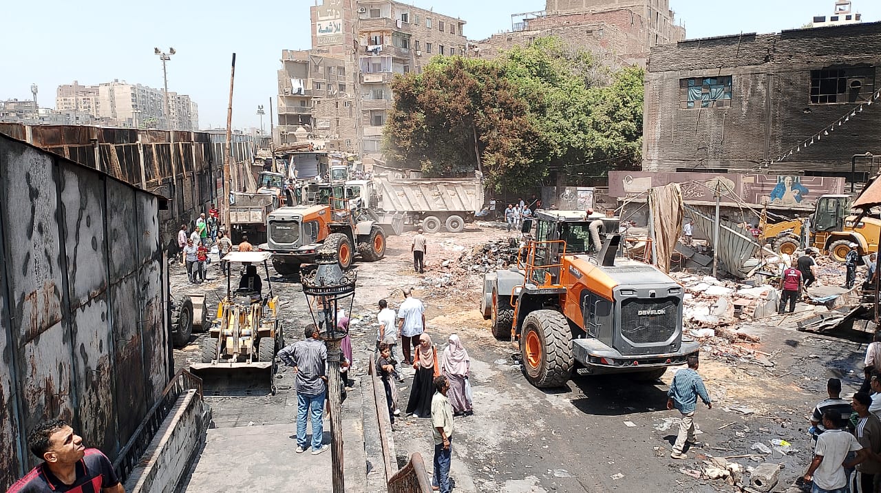 إزالة الأكشاك المخالفة.. محافظ القليوبية يوجه بخطة شاملة لتأمين ميدان المؤسسة