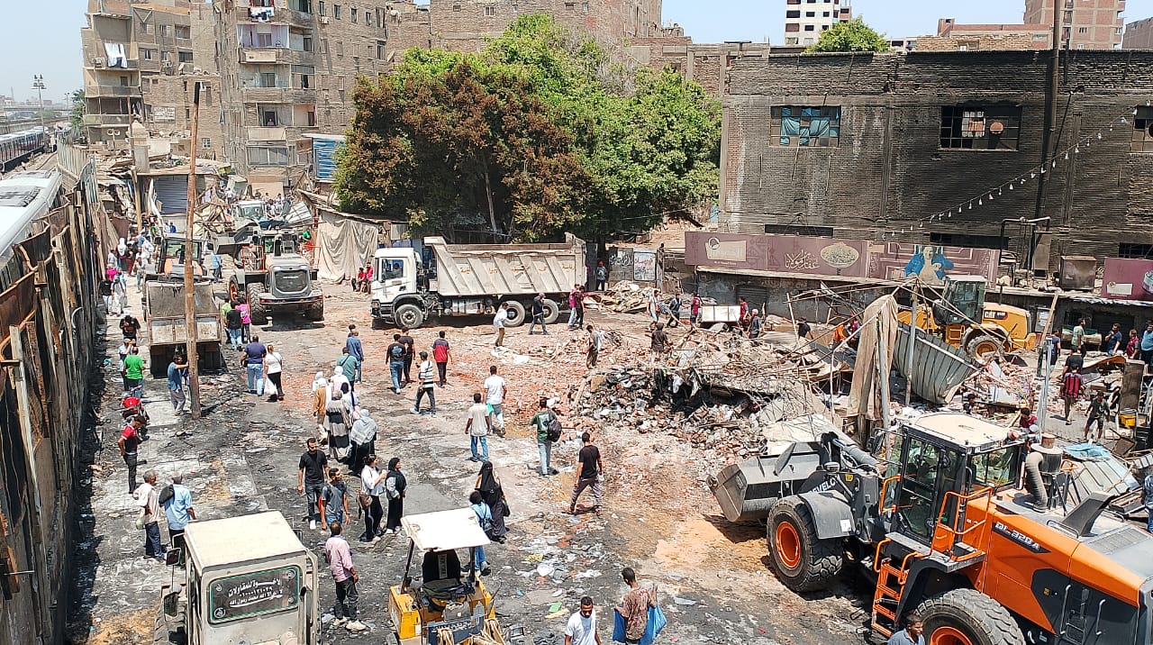 إزالة الأكشاك المخالفة.. محافظ القليوبية يوجه بخطة شاملة لتأمين ميدان المؤسسة