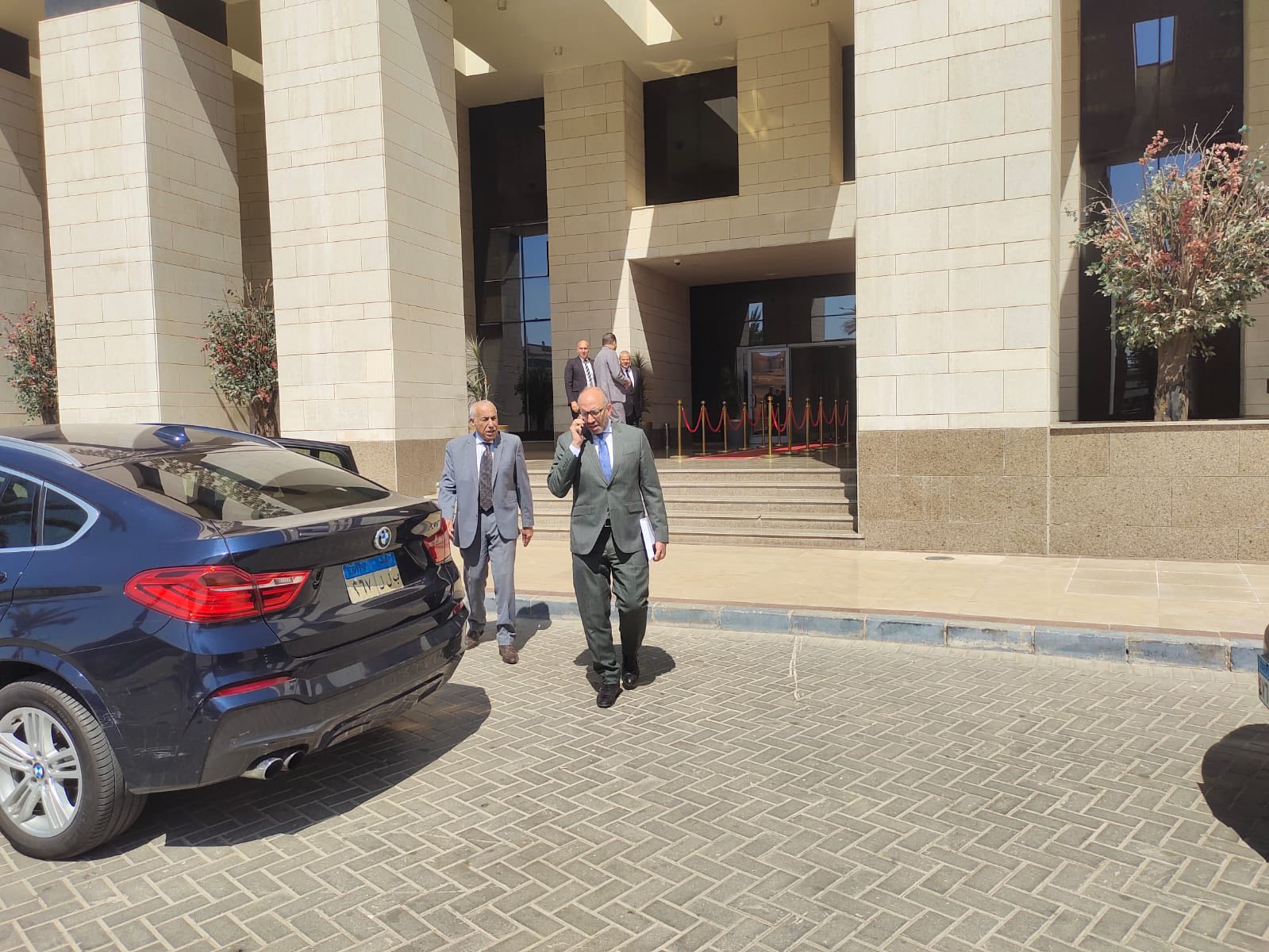 انتهاء جلسة الزمالك مع وزير الإسكان لحل أزمة أرض أكتوبر