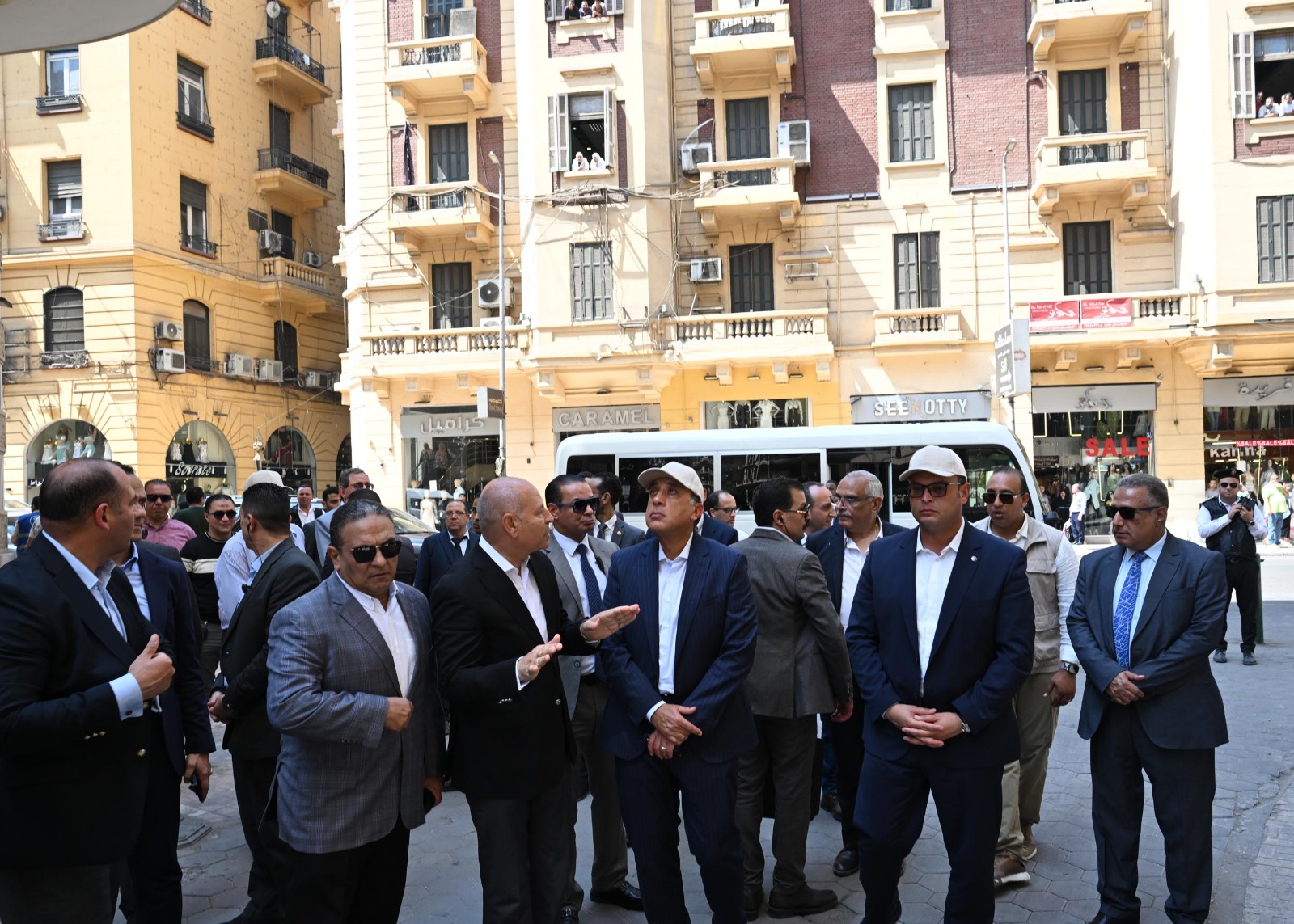 رئيس الوزراء يتفقد مشروع تحسين الصورة البصرية للقاهرة الخديوية