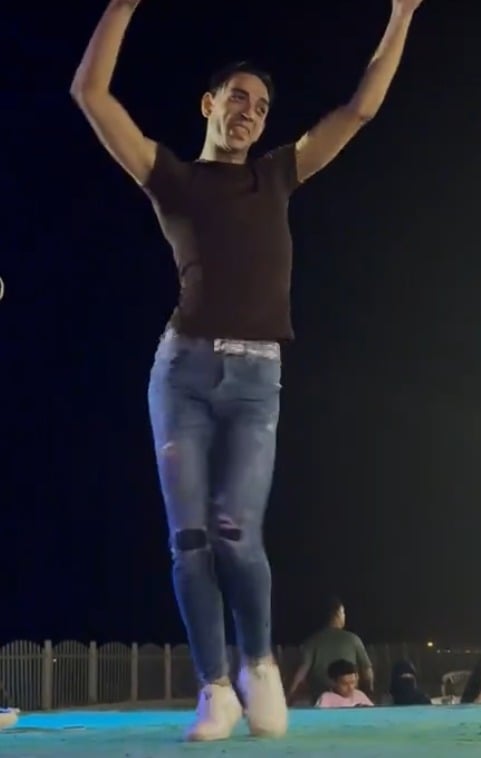 القبض على طارق ميشو لنشر فيديوهات خادشة للحياء.. التفاصيل الكاملة