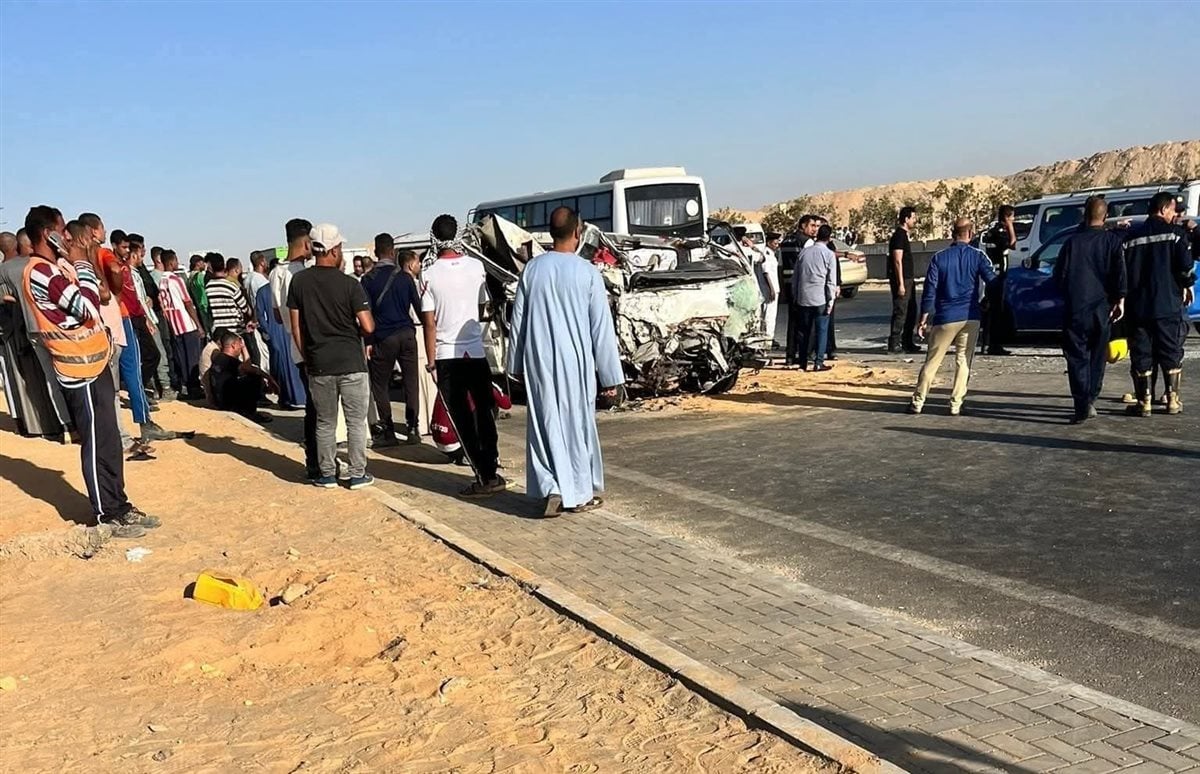 حادث الطريق الأوسطي.. التفاصيل الكاملة لوفاة 4 شباب من بني سويف