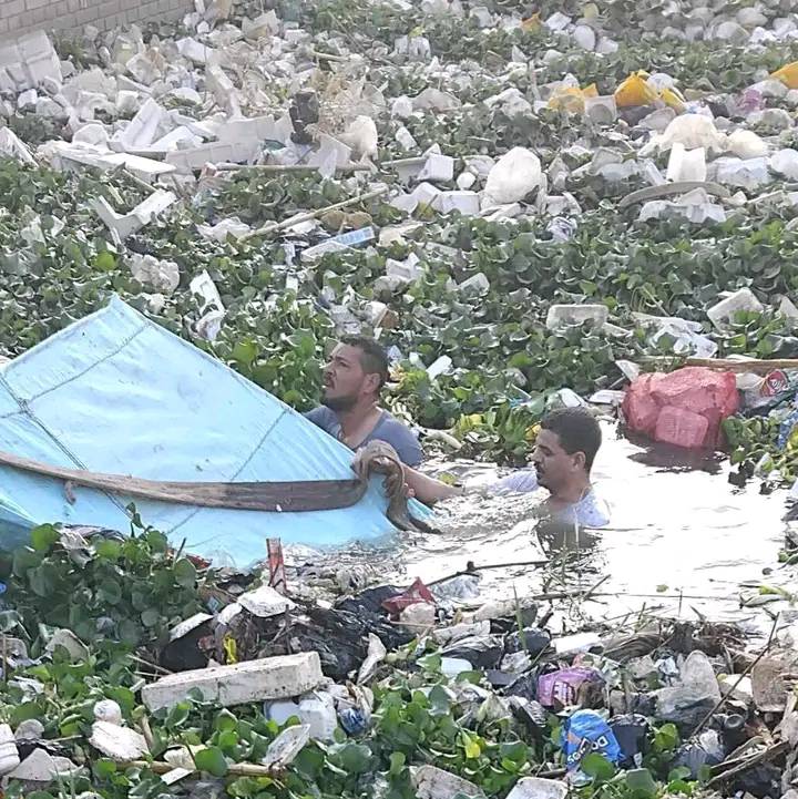 عاجل سقطوا في ترعة.. تفاصيل مصرع وإصابة 11 طفلا أثناء ذهابهم للمدرسة بأسيوط (صور)