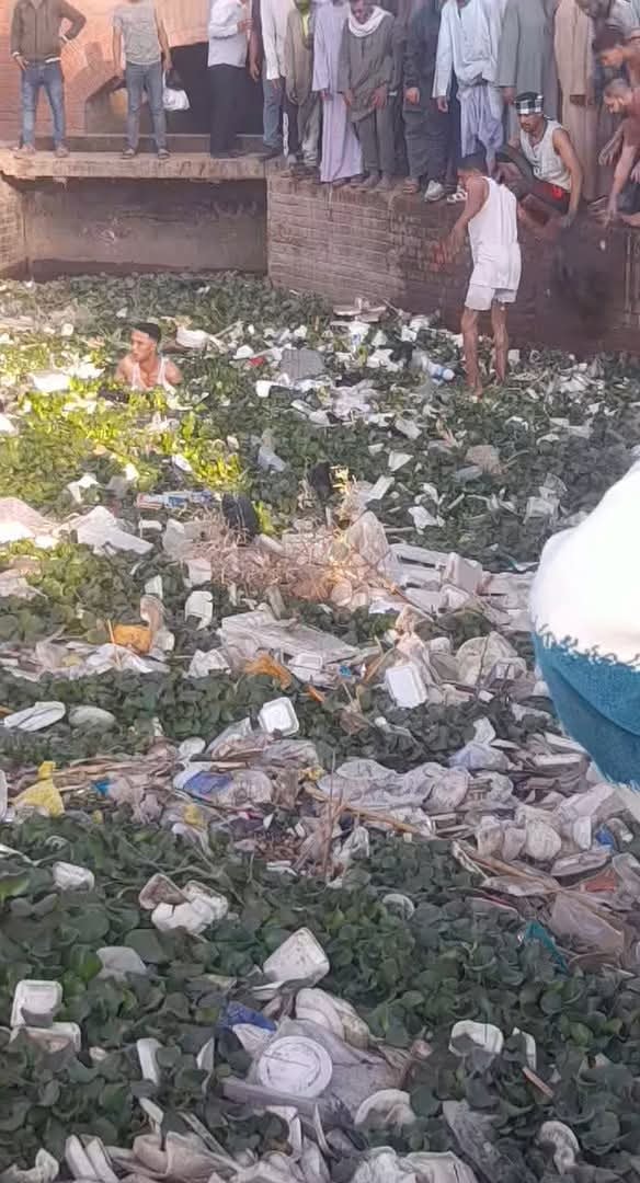 سقوط تروسيكل محمل بتلاميذ في الترعة.. مدير أمن أسيوط يتفقد موقع الحادث (صور)