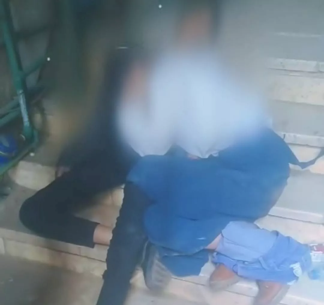 عاجل مفاجأة بشأن سلوك الأم.. جد أطفال فيصل: ست محترمة ومحفظة أولادها القرآن عاجل مفاجأة بشأن سلوك الأم.. جد أطفال فيصل: ست محترمة ومحفظة أولادها القرآن