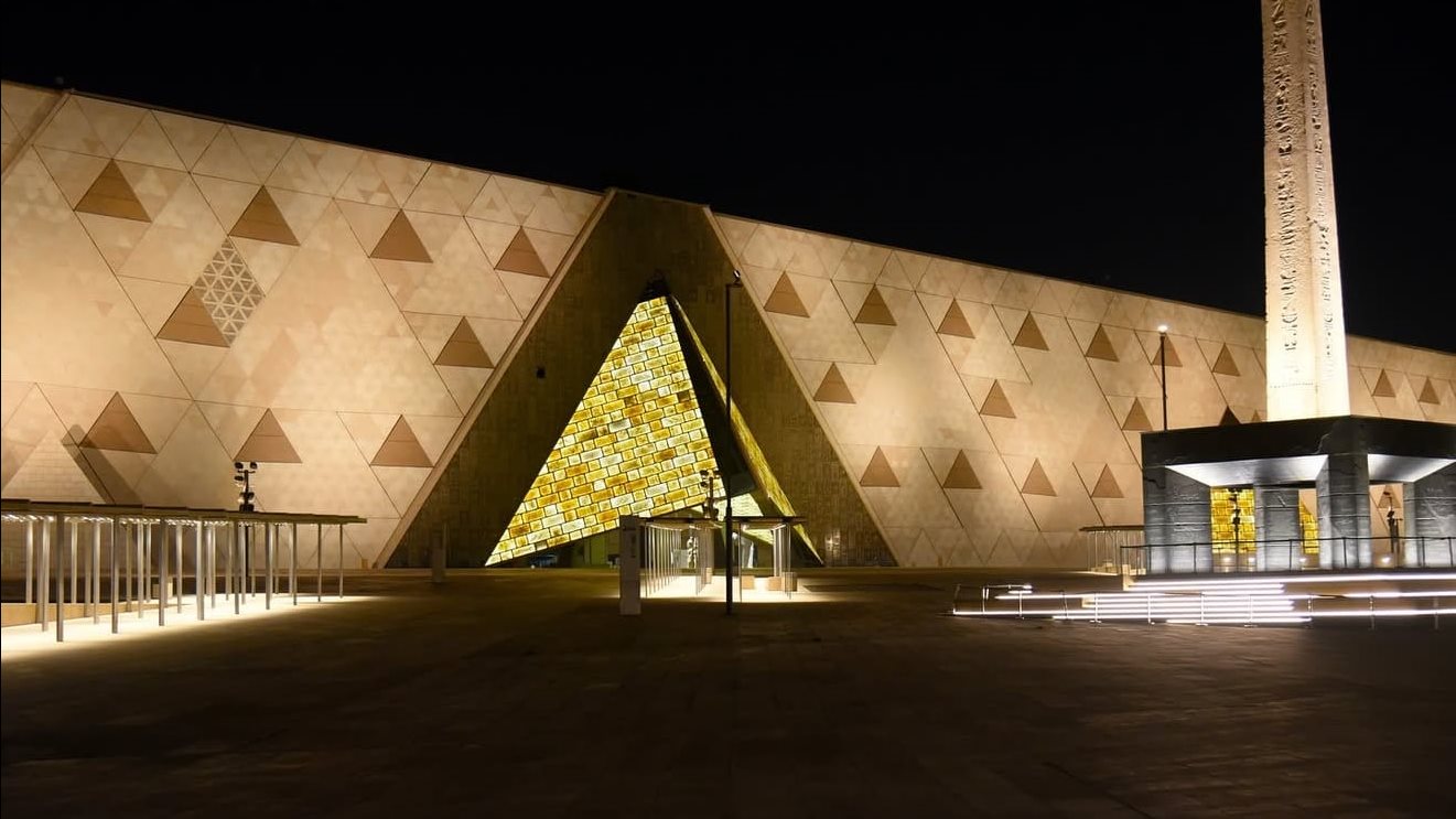  حماة الوطن يطرح أغنية بالروح نفديه احتفالا بافتتاح المتحف المصري الكبير