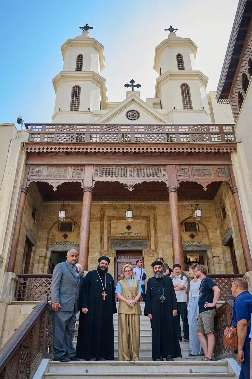 وزيرة الثقافة الروسية تزور المتحف القومي للحضارة والكنيسة المعلقة بحي الفسطاط (صور)